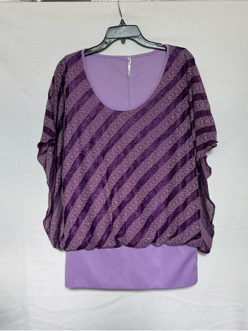 Yummy Plus Tunic Blouse 1X Purple  Stripe Cap Sleeve Scoop Neck Whimsical USA